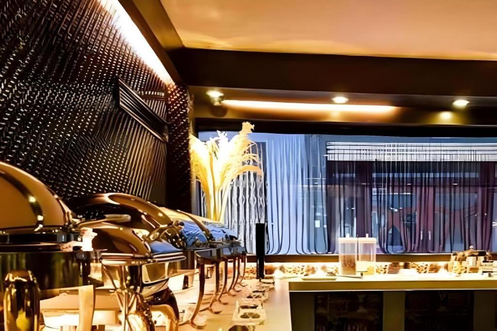 The White Hotel 8A Thai Van Lung Ho Chi Minh-Byen Eksteriør billede