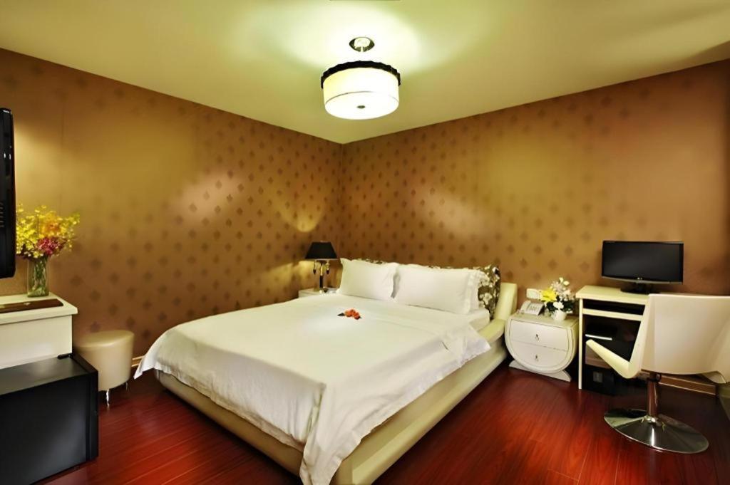 The White Hotel 8A Thai Van Lung Ho Chi Minh-Byen Eksteriør billede